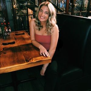 Meet your Posher, Olivia